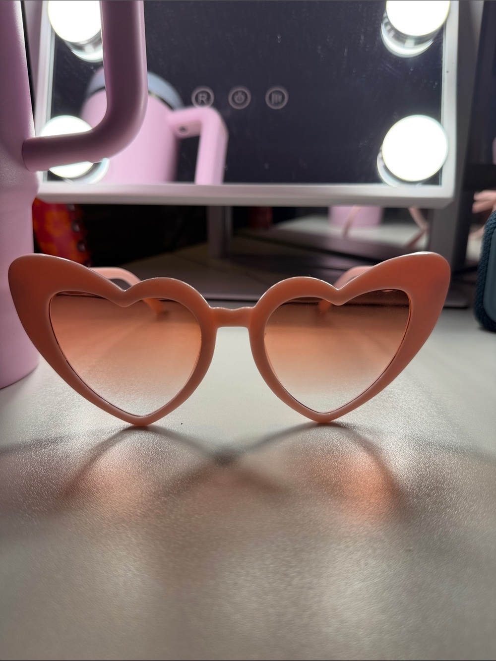 Heart-Shaped Pink Gradient Women's Sunglasses